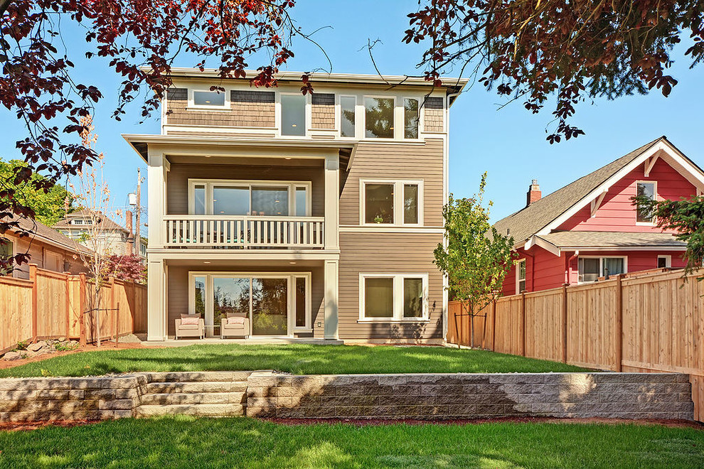 5735 29TH AVE NE