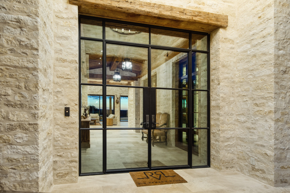Example of a mountain style entryway design in Austin