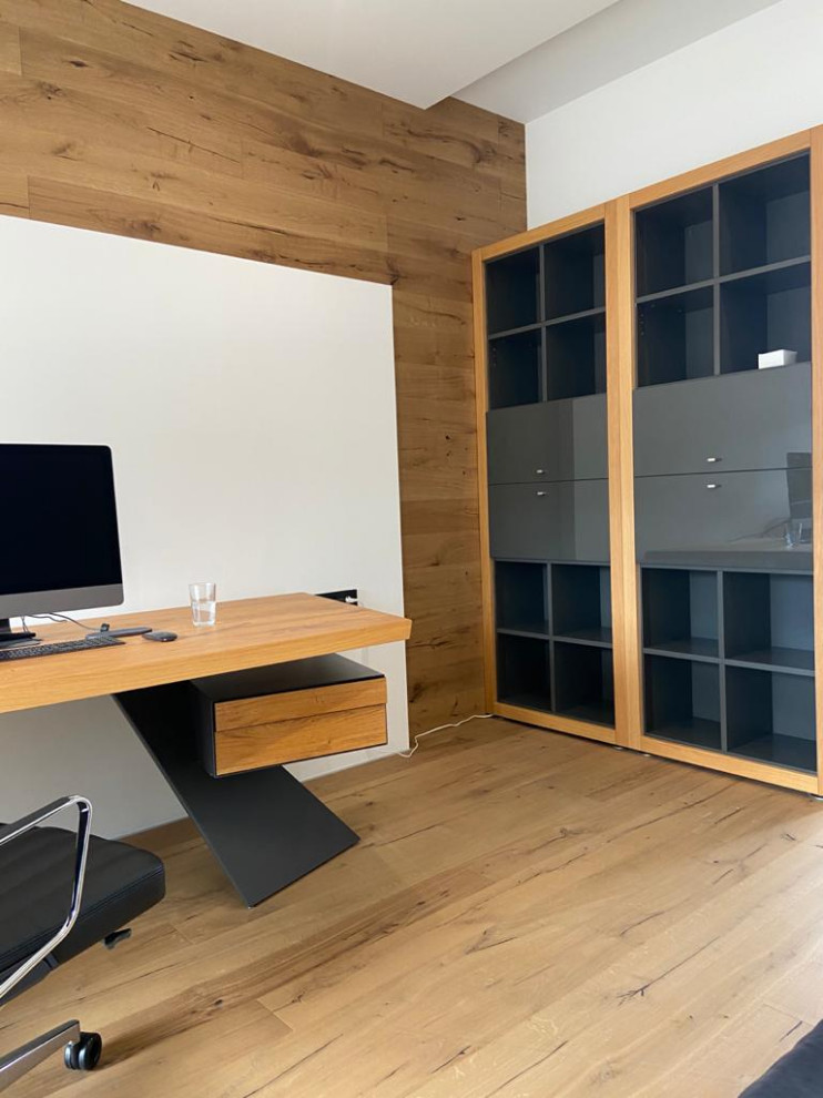 Дом молодого мужчины