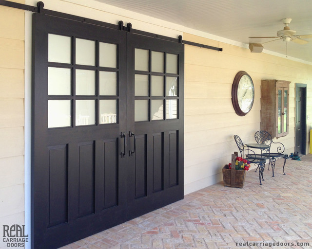 Patio sliding barn doors eklektisk-gaardhave