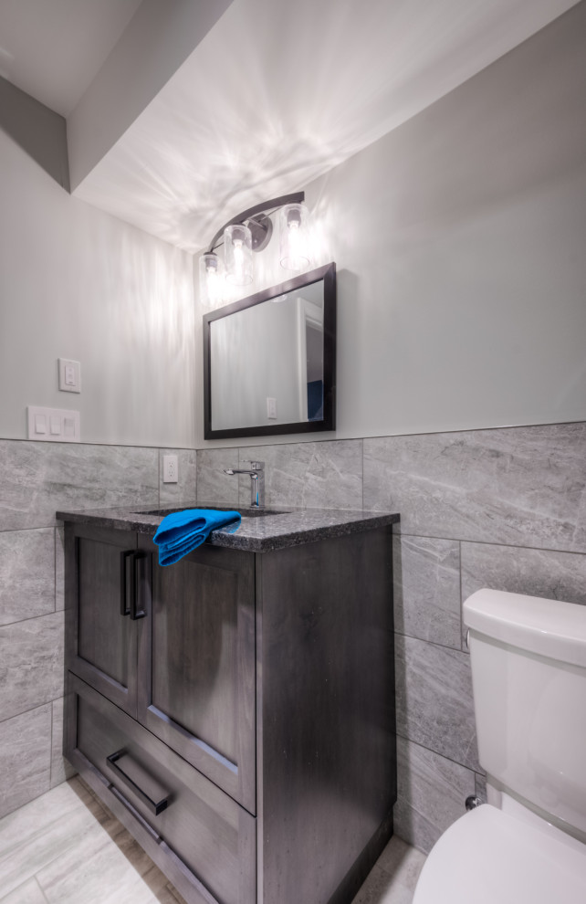 Bathroom - transitional bathroom idea