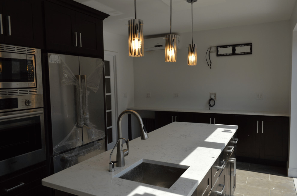73-xx 194 St Fresh Meadow NY 11366