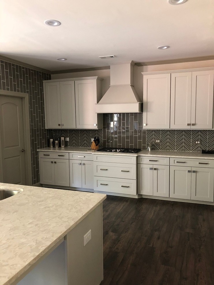 Home design - transitional home design idea in Raleigh