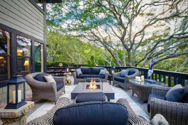 On the deck clasico-renovado-terraza-y-balcon