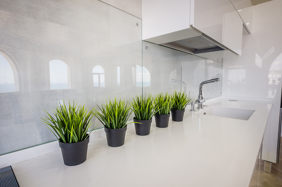 Монохромная кухня