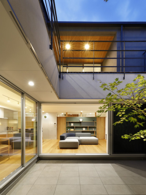 西宮の家 modern-patio
