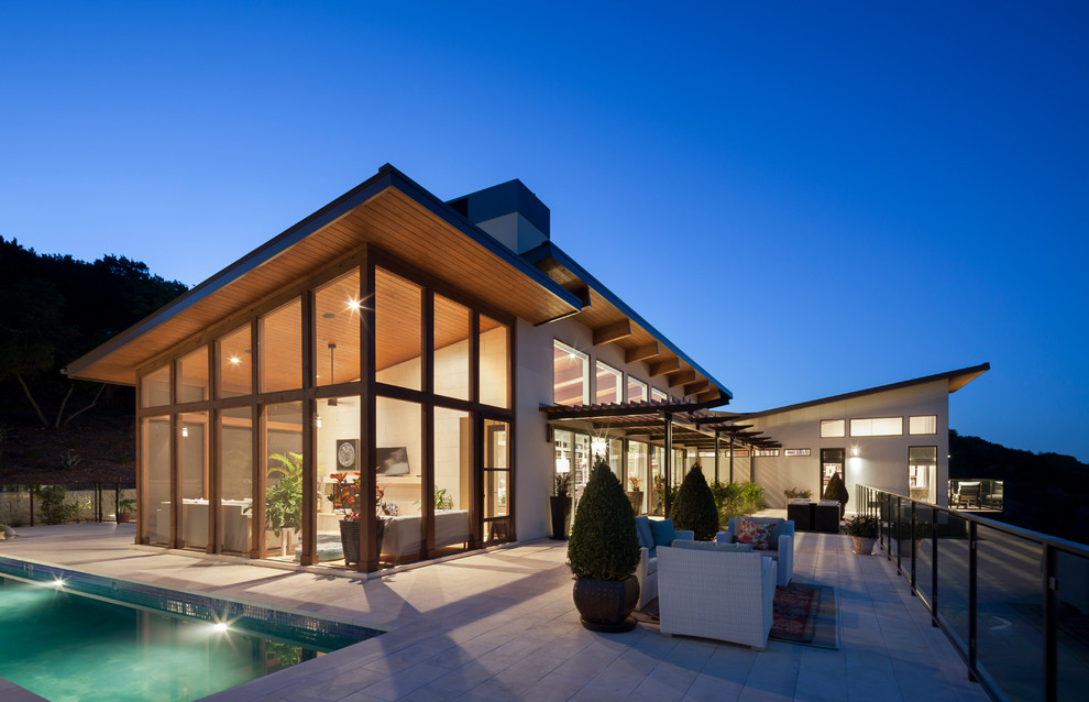 Contemporary one-storey exterior in Austin.