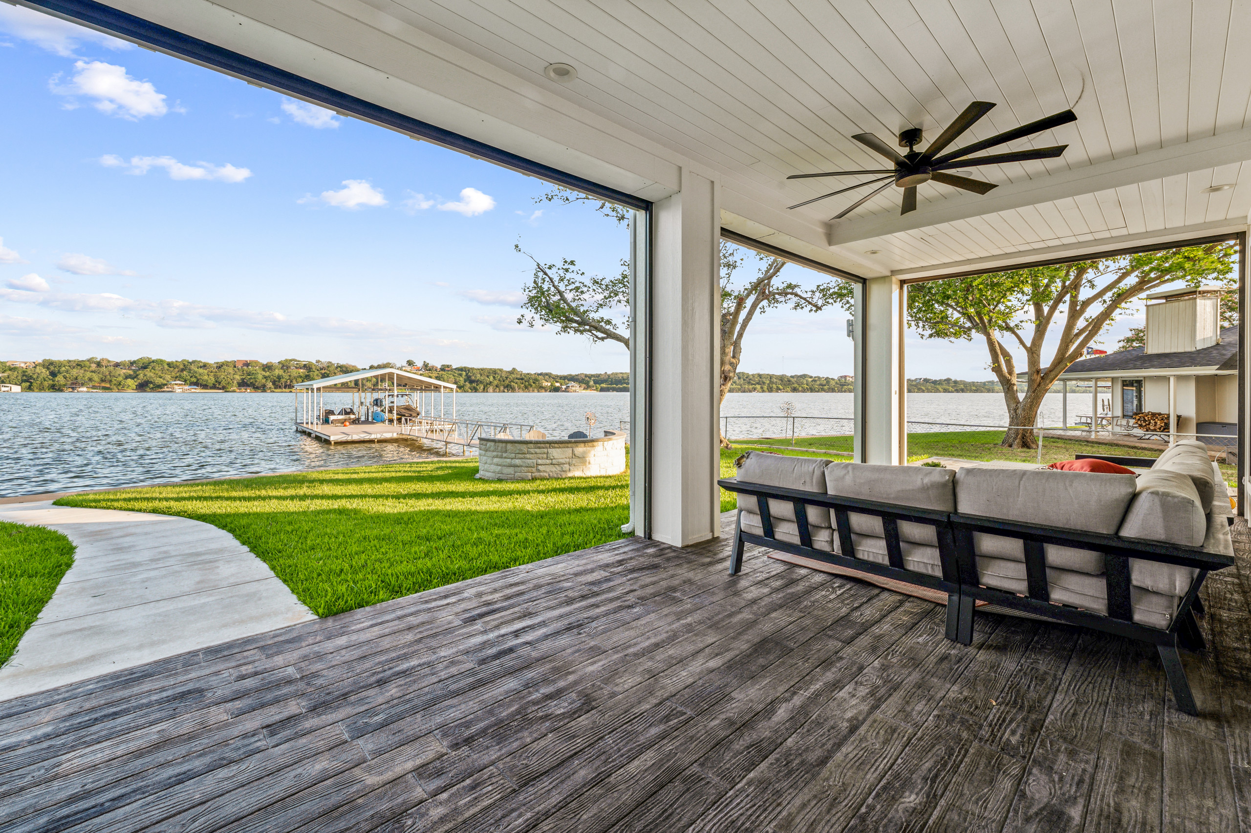 Screened Outdoor Living