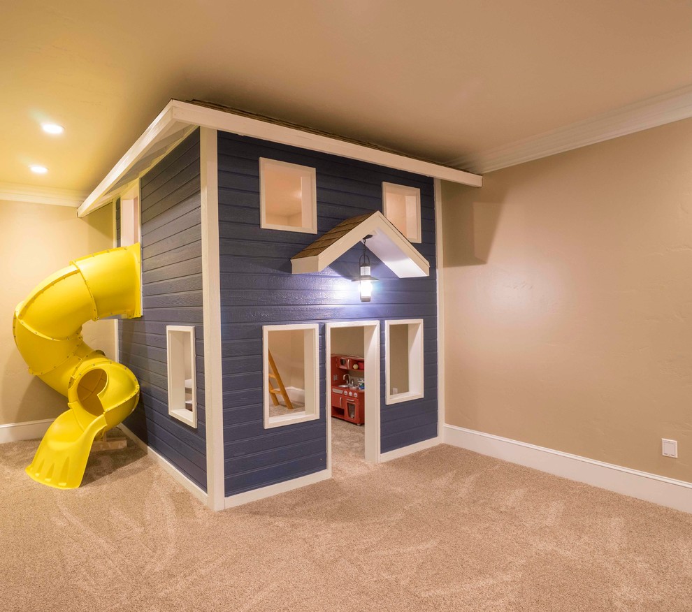 Inspiration for a timeless underground carpeted and beige floor basement remodel in Las Vegas with beige walls