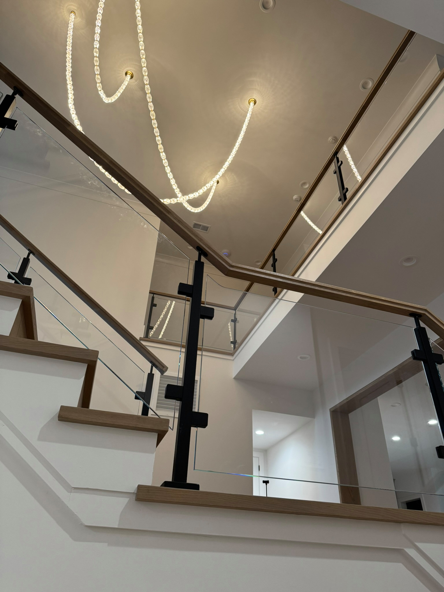 134_Modern White Oak Stair with Glass Balustrade, Vienna, VA 22180
