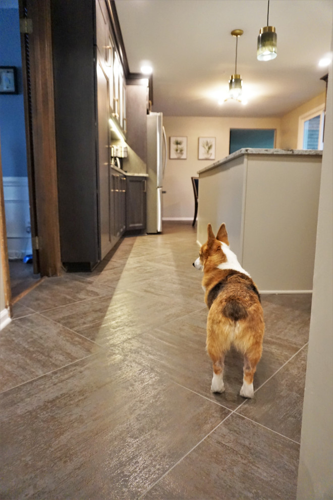 Inspiration for a transitional home design remodel in New York