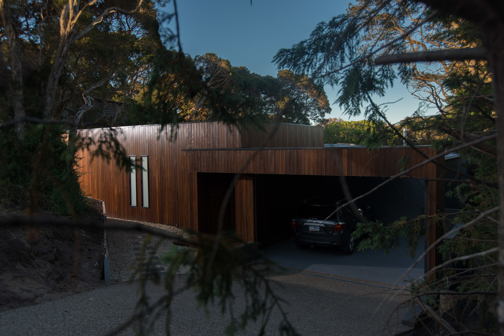 Modern garage in Melbourne.