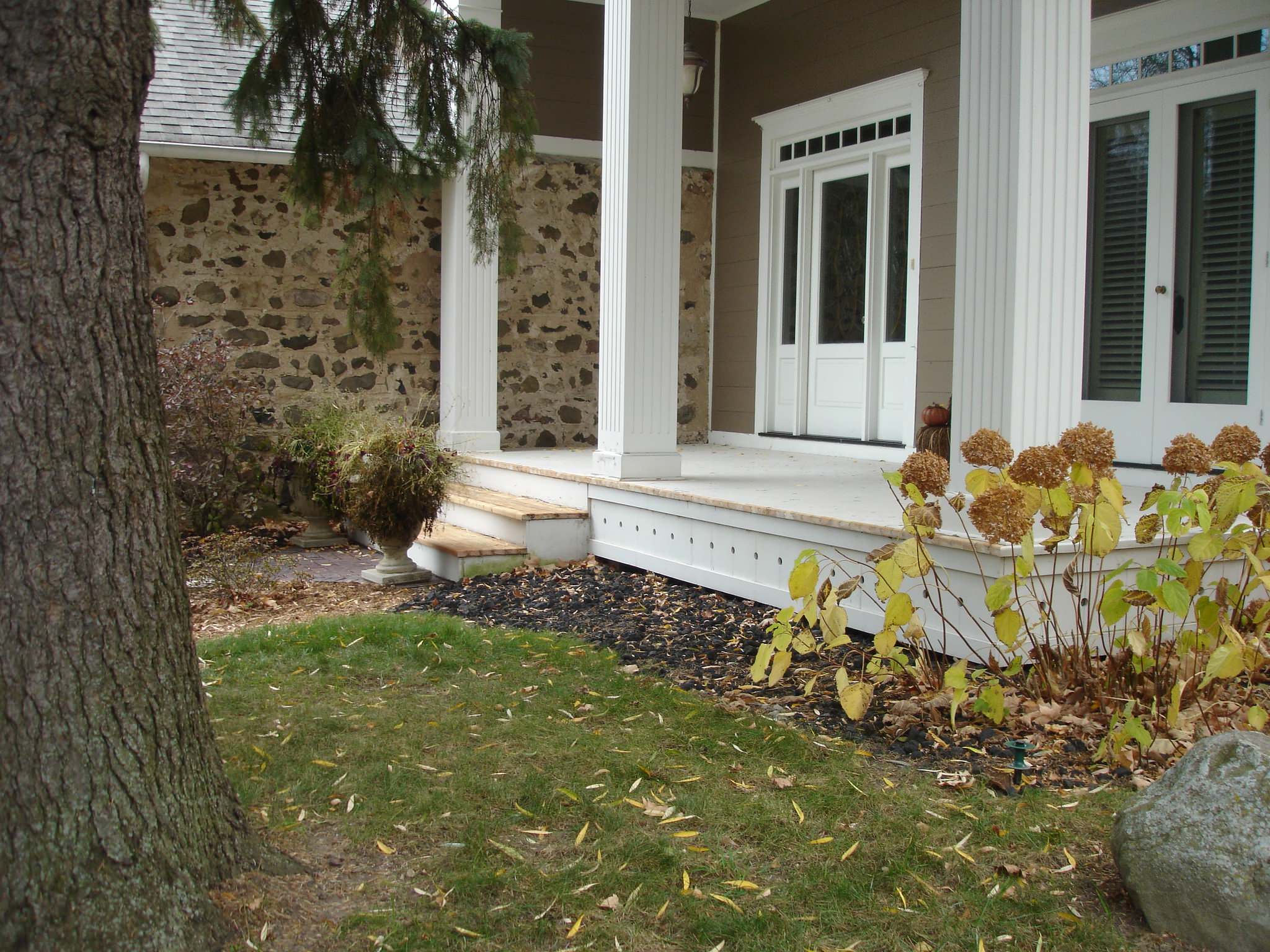 Rustic Landscape Makeover - Cedarburg