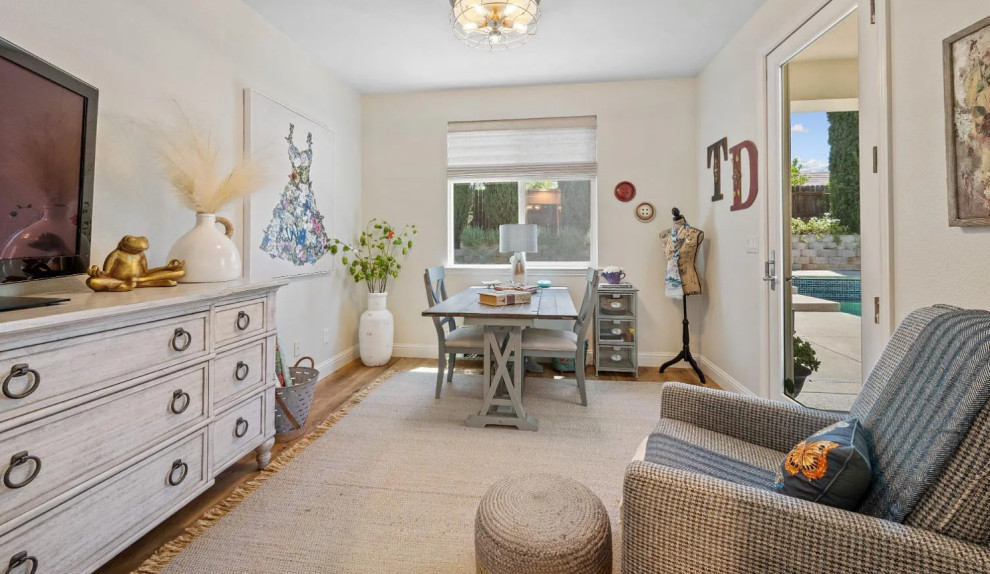 Classic East Coast Elegance in W. Roseville