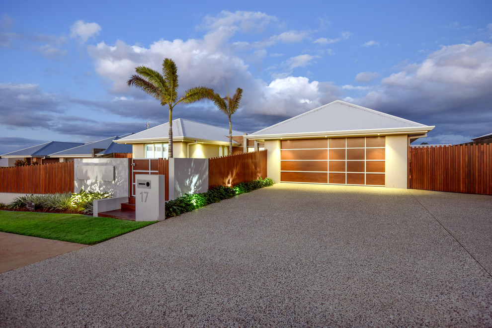Design ideas for a contemporary exterior in Other.
