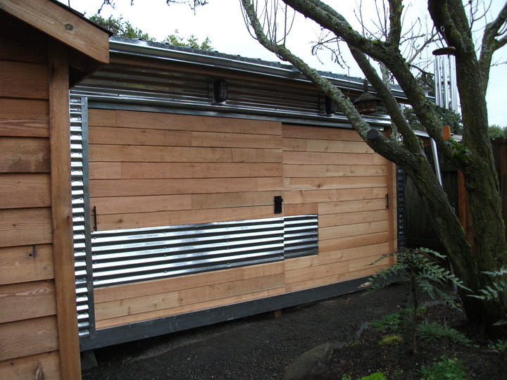 Modern shed and granny flat in Portland.