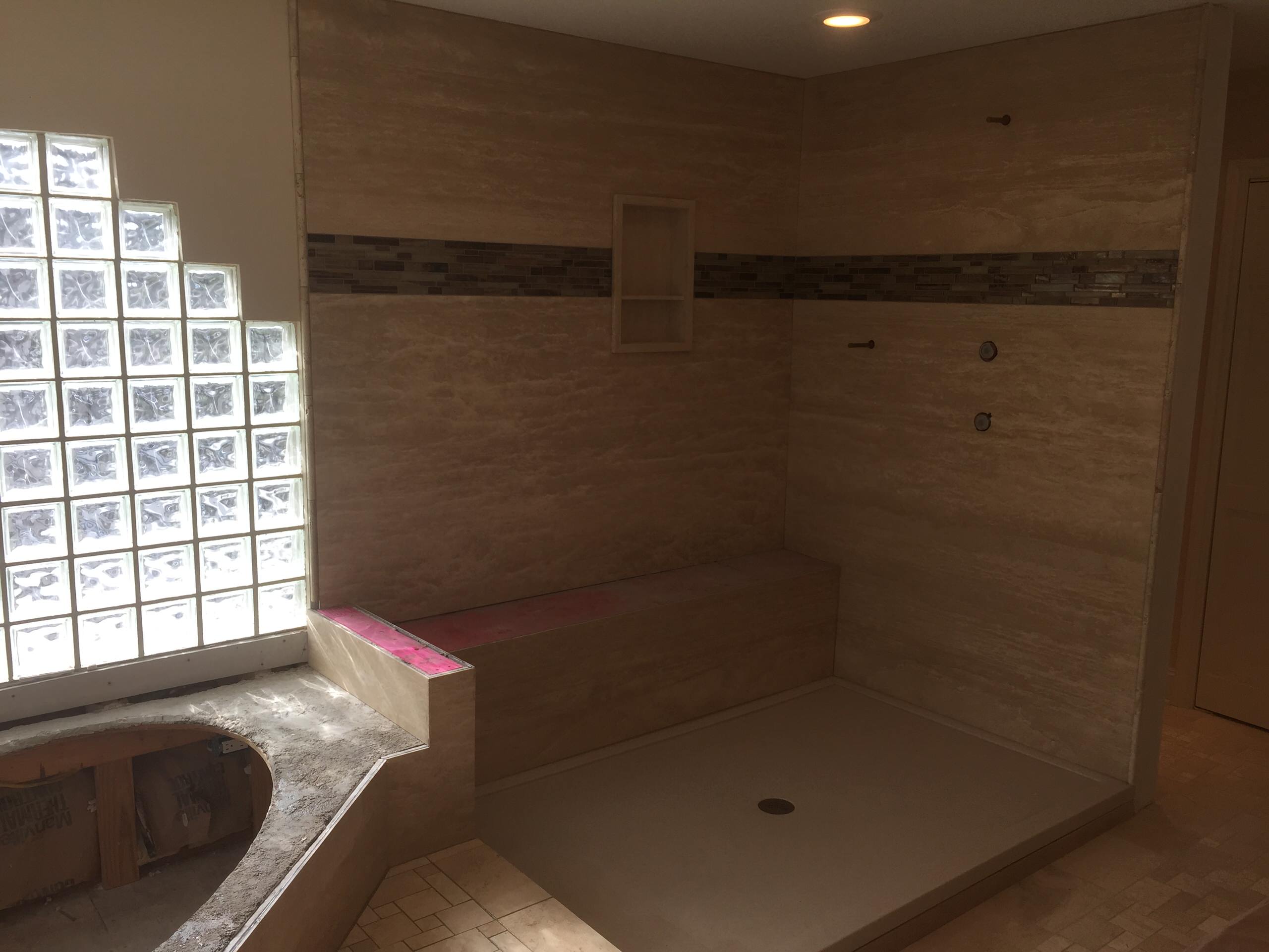 Tubs/ Showers