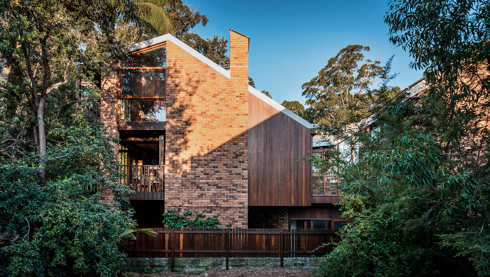 This is an example of a contemporary exterior in Sydney.