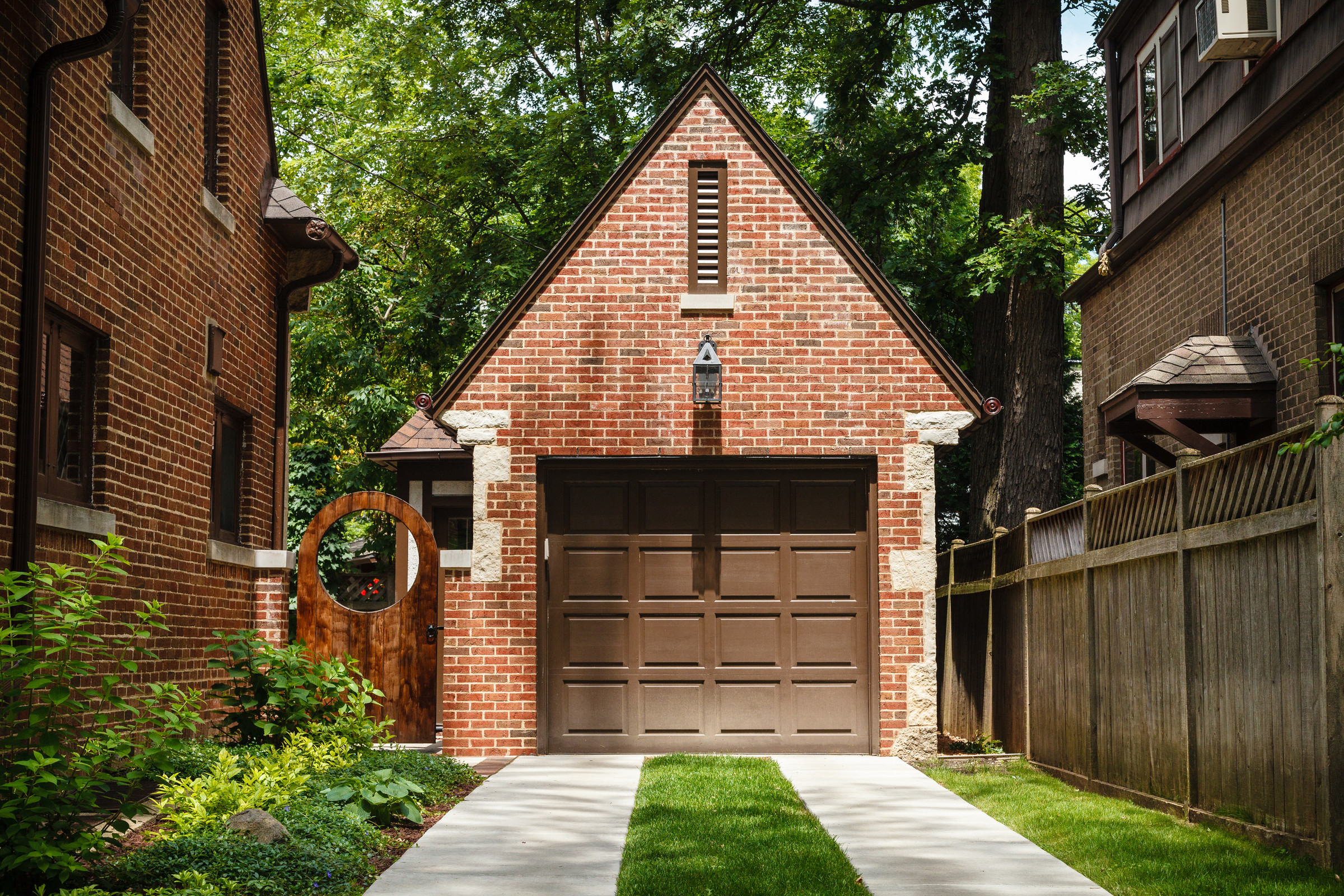 Traditional Landscape Makeover - Whitefish Bay