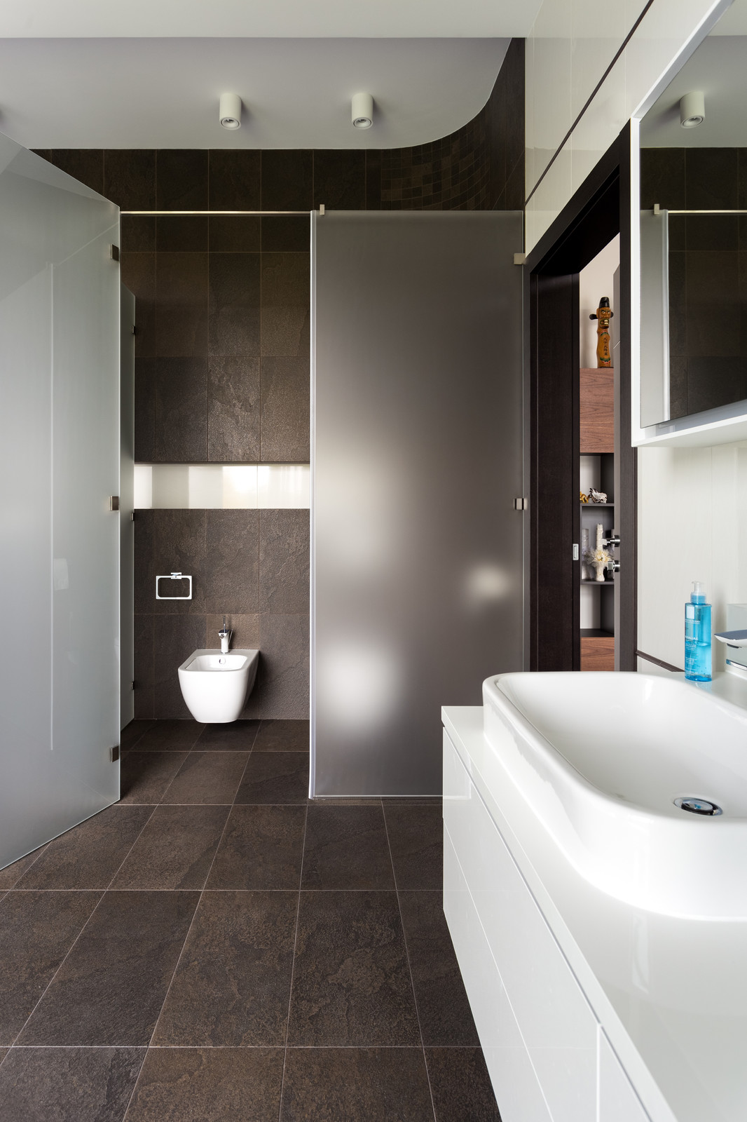 Загородный дом в посёлке Montevil - интерьеры