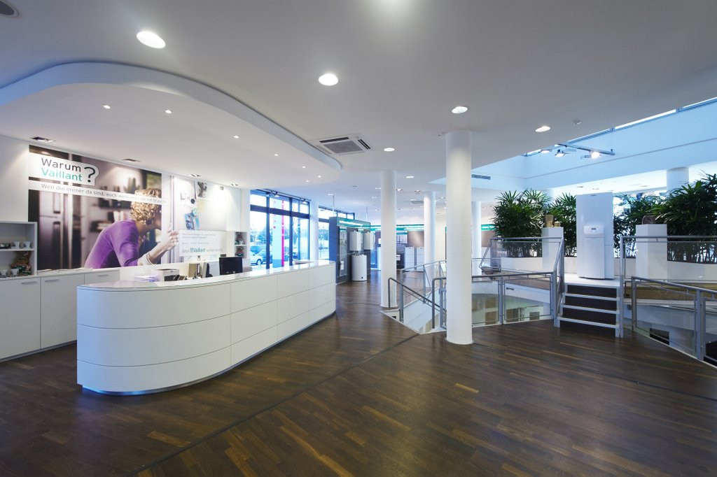 Vaillant Showroom Wärmepumpe Gas Heizung Büro Planung Präsentation Ausstellung Interior Design NRW Krefeld München Architektur Innenarchitektur Gestaltung Gebäudetechnik Verkauf Beratung Technik
