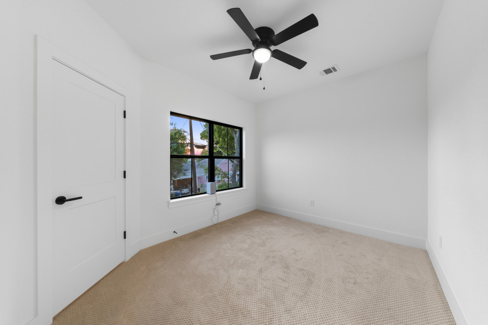 1722 N Olive