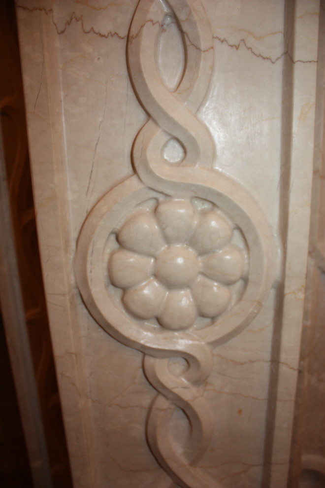 Иконостас в храме Пирогово.Московская область.