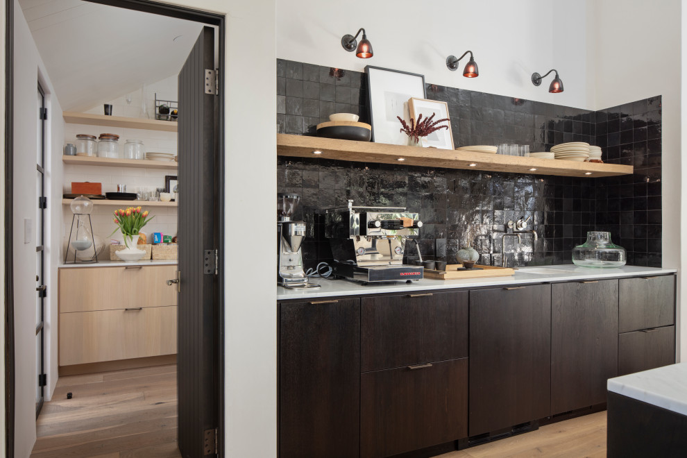 Home design - transitional home design idea