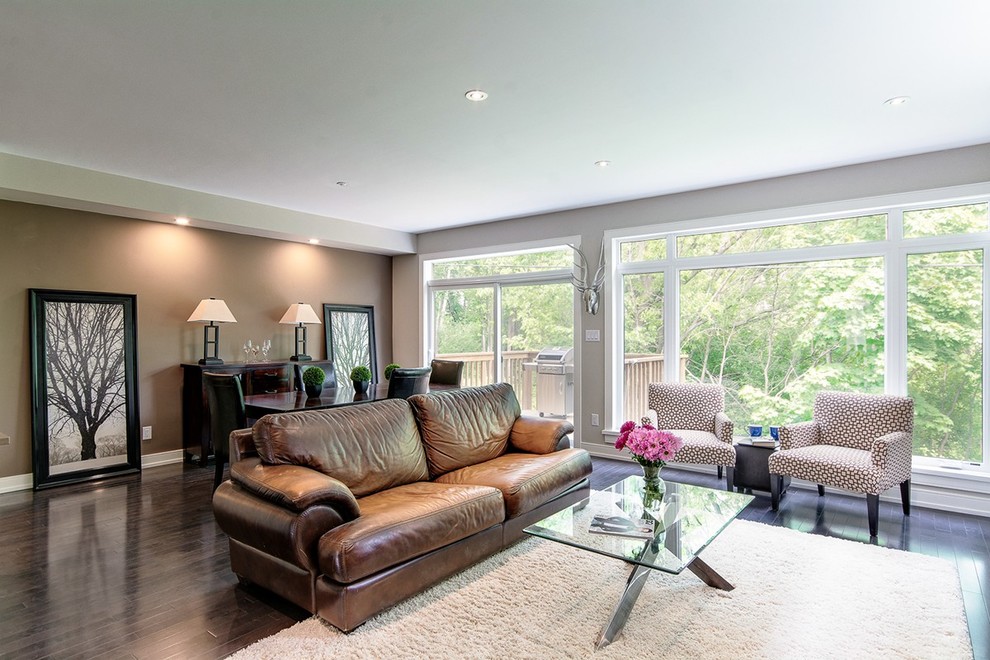 Home design - transitional home design idea in Ottawa