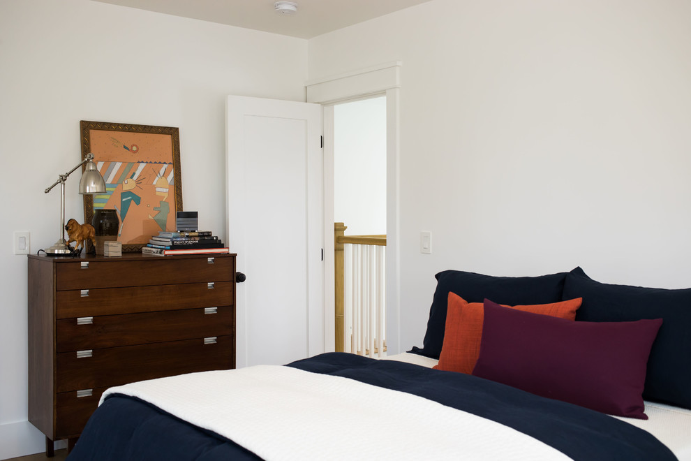 Bedroom - craftsman bedroom idea in Los Angeles