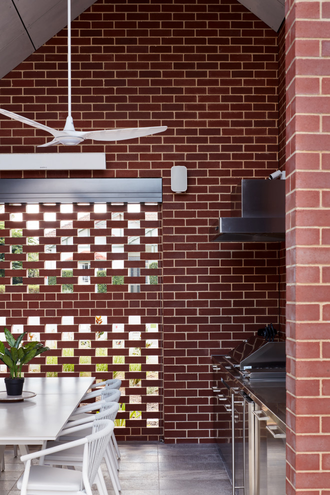 Design ideas for a contemporary veranda in Sydney.