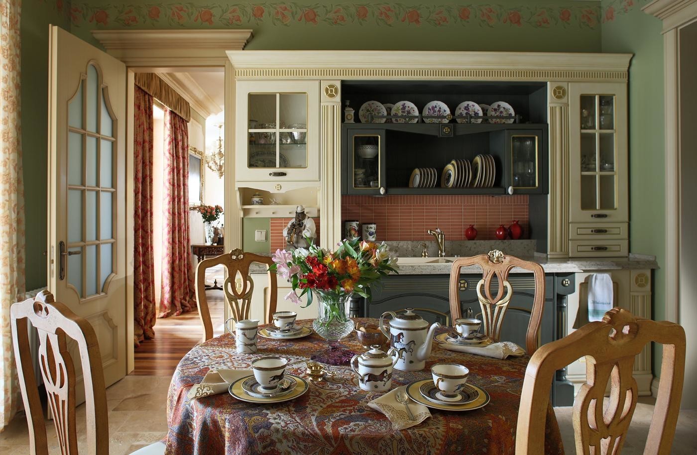 Дом у большой воды