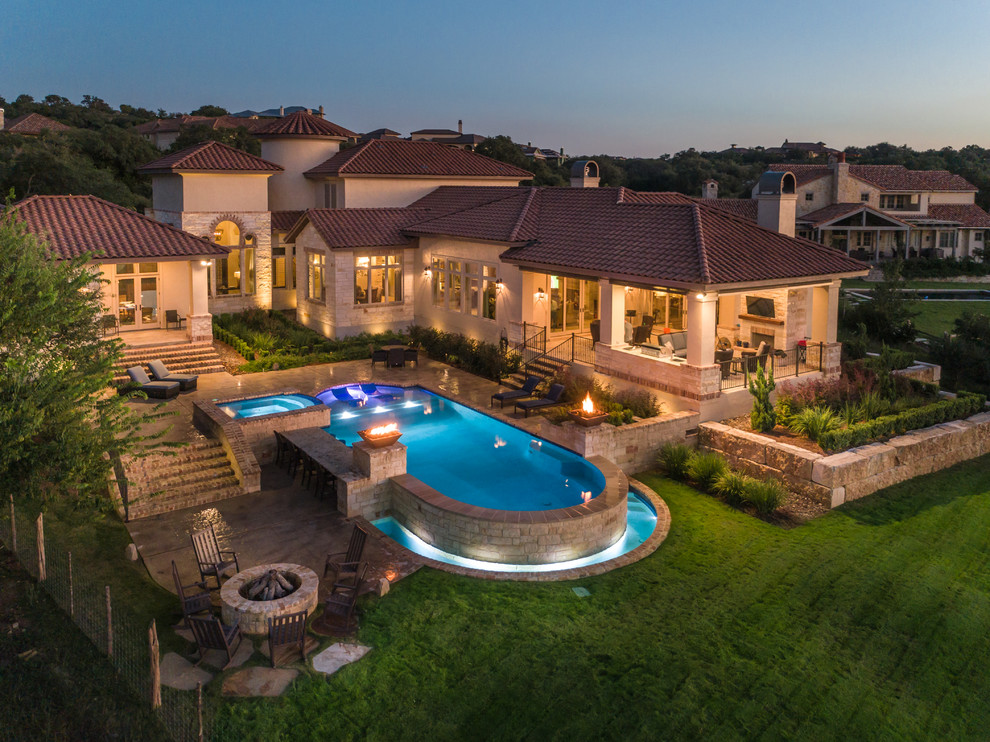 Inspiration for a transitional home design remodel in Austin