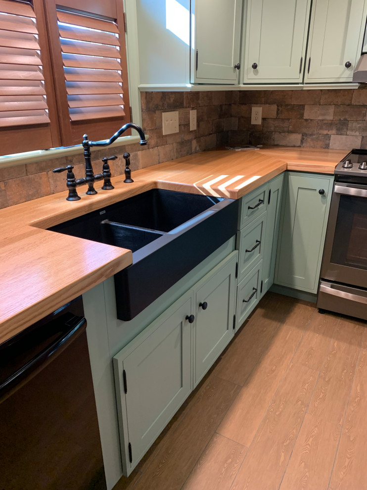 "S" Custom Kitchen