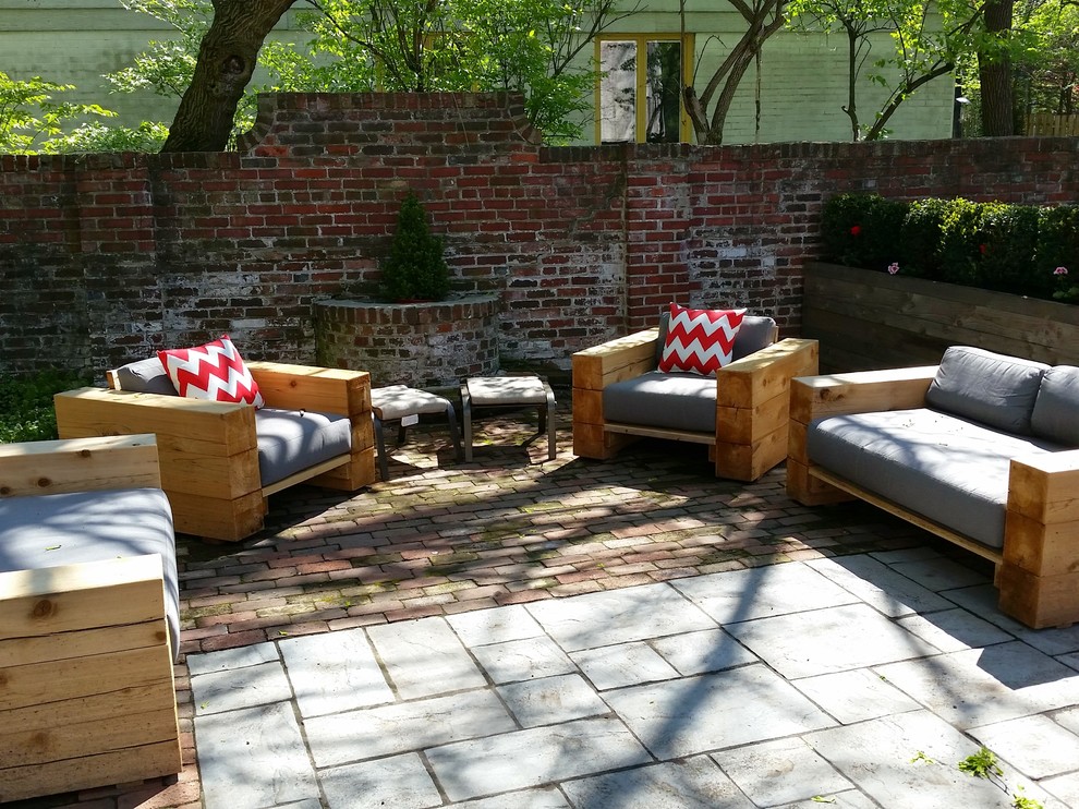 Inspiration for a rustic patio remodel in Louisville