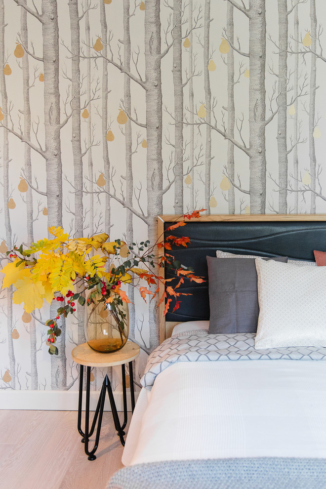 Тёплая осень на Фрунзенской набережной