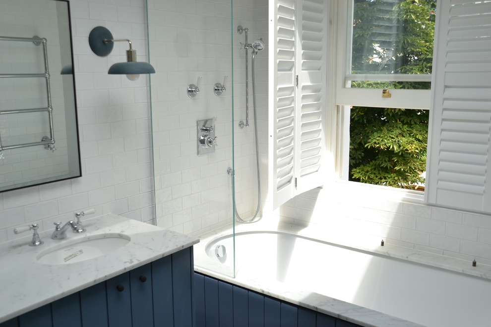 Example of a bathroom design in London
