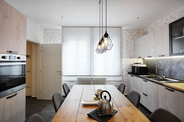 Shooting Villino ristrutturato industrial-kitchen