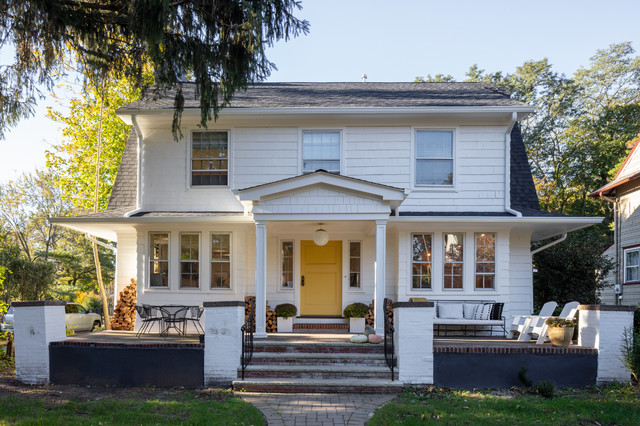 Updated Boho Colonial classico-facciata