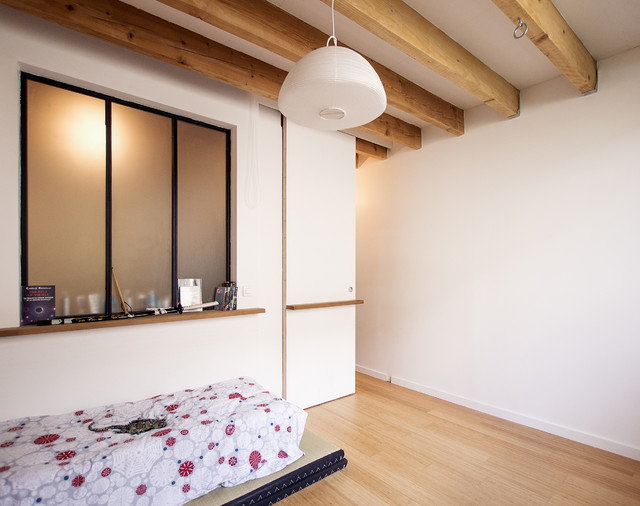 Triplex contemporary-bedroom