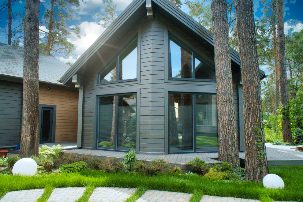 Одноэтажный загородный дом с вторым светом