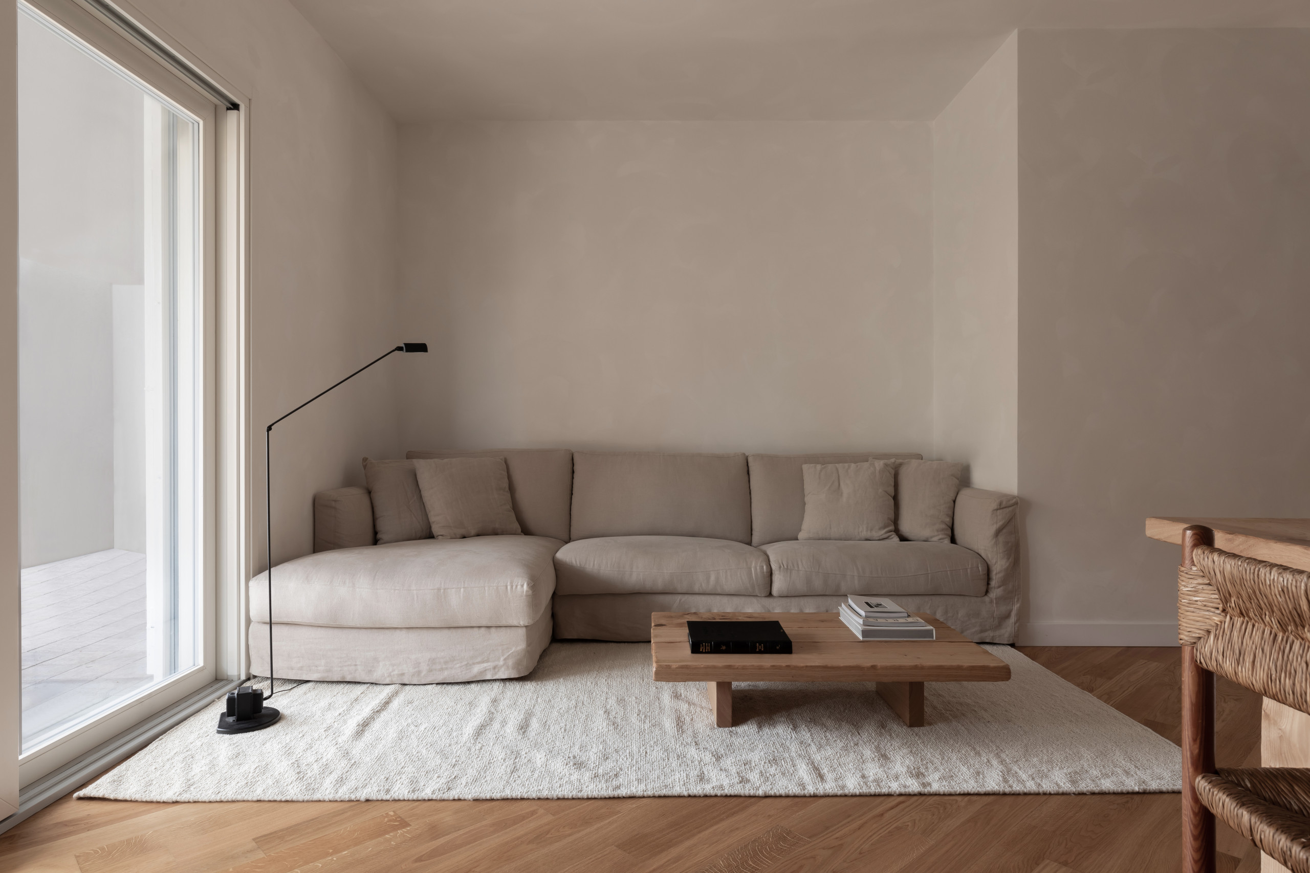 Home design - contemporary home design idea in Rome