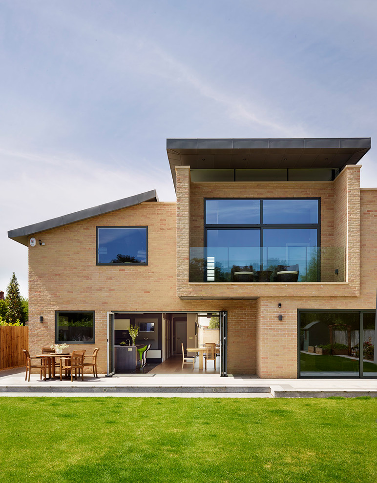 Design ideas for a contemporary exterior in Essex.