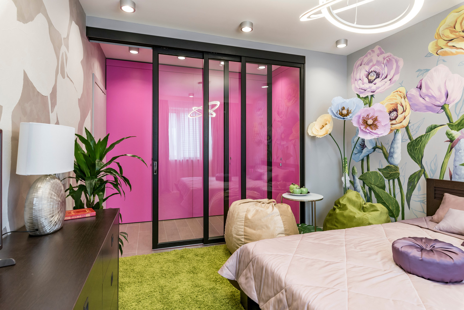 Школа ремонта на ТНТ" Цветы для кадетки"