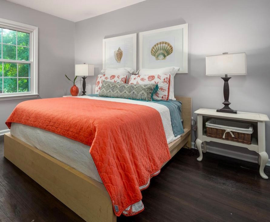 Lewes, DE moving out - mostly vacant home