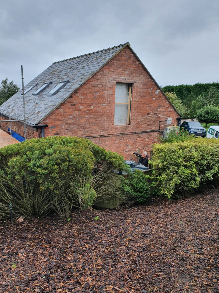 Garage Conversion to Man Pad