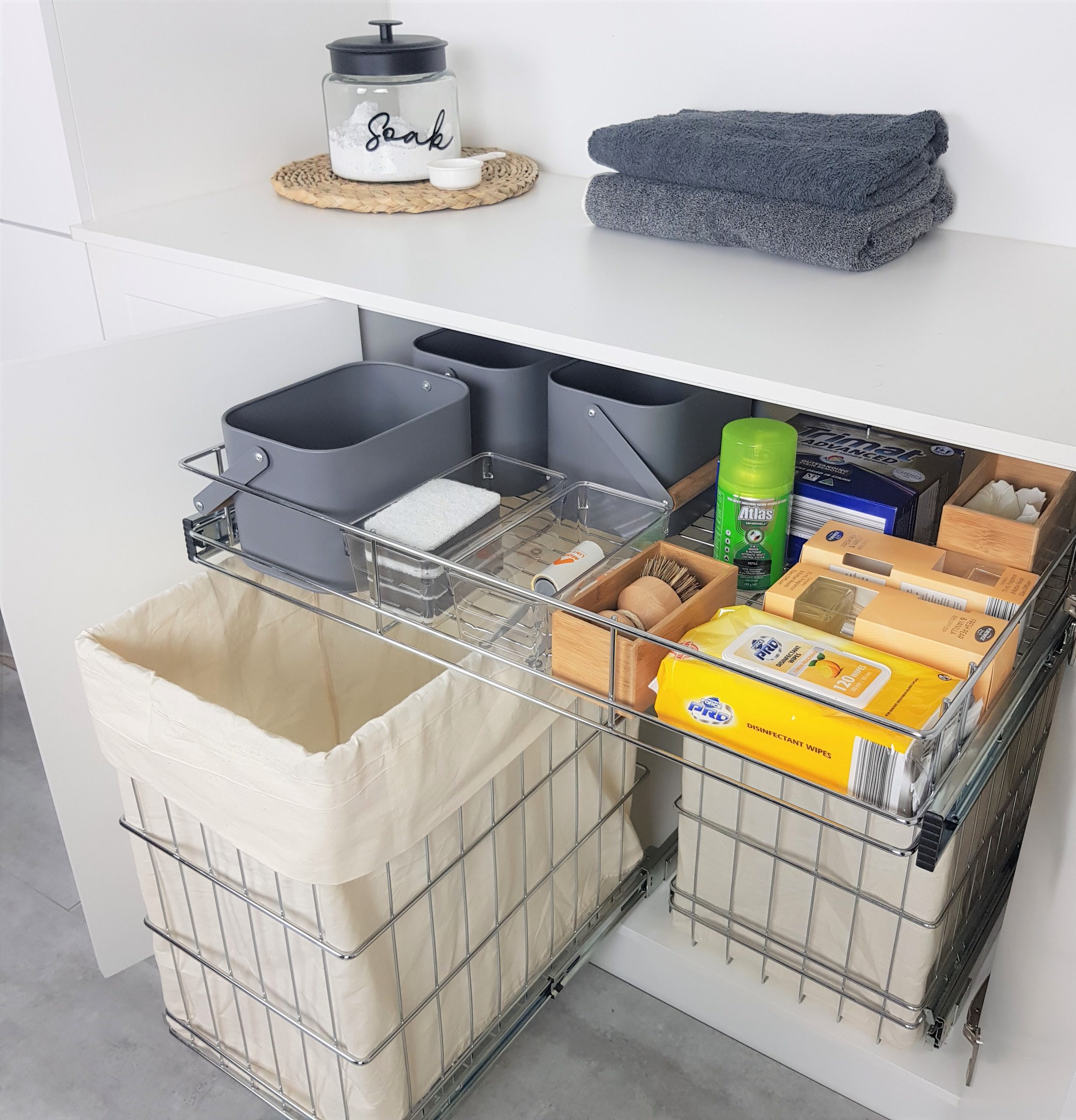 Pull Out Laundry Basket - Photos & Ideas | Houzz