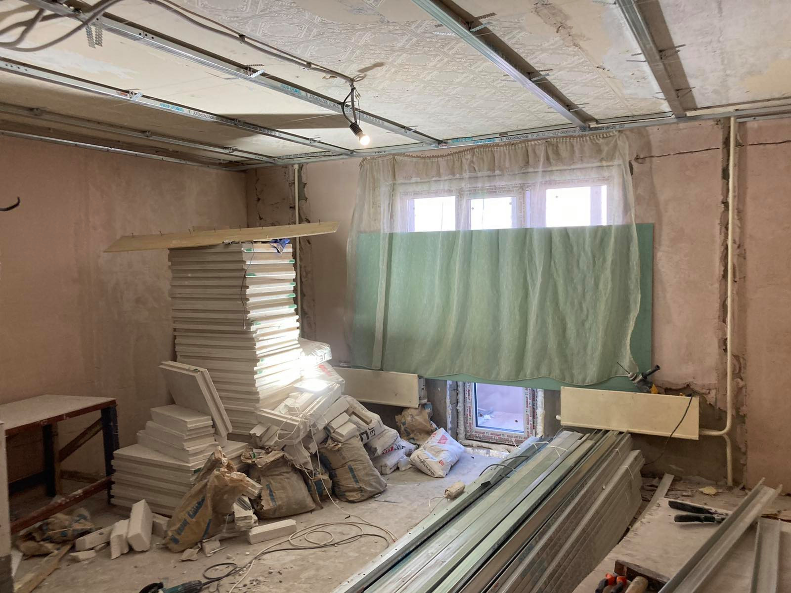 65 квадратов счастья.