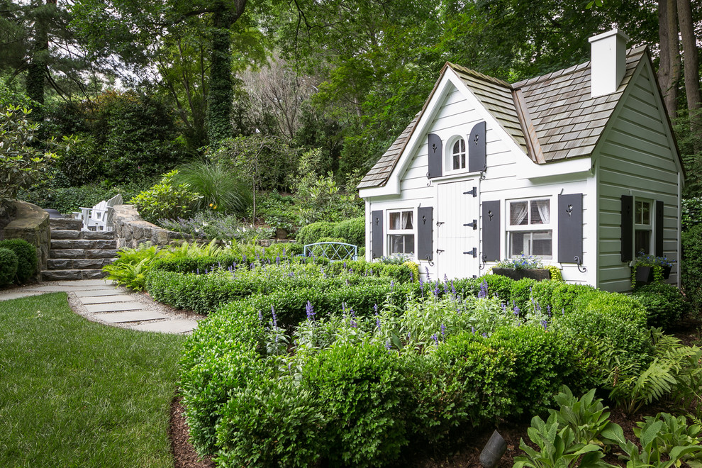 This is an example of a traditional detached granny flat in New York.