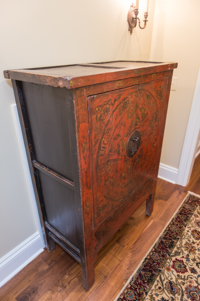 Inspiration for a transitional home design remodel in Wilmington